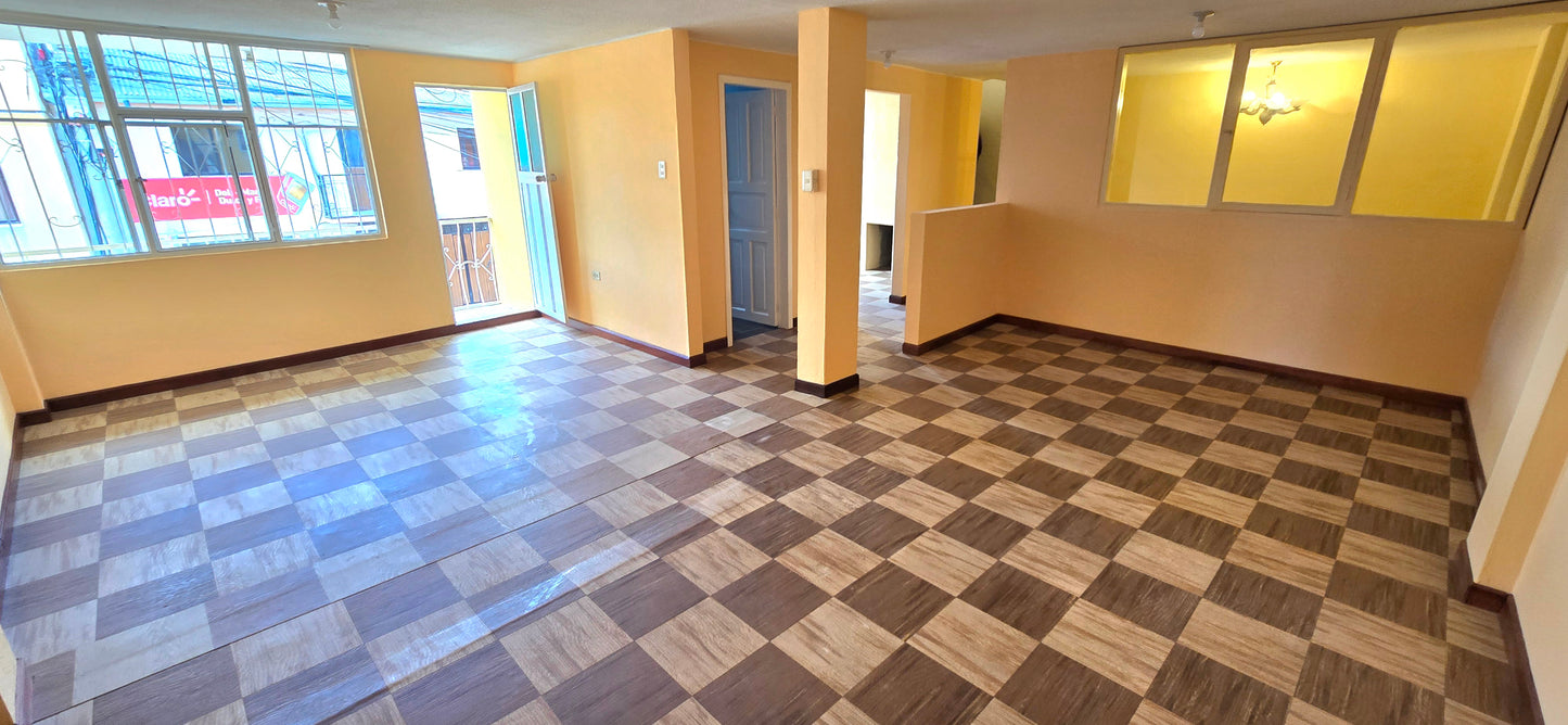 SE VENDE CASA EN CALDERÓN