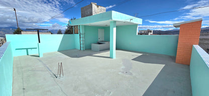 SE VENDE CASA EN CALDERÓN