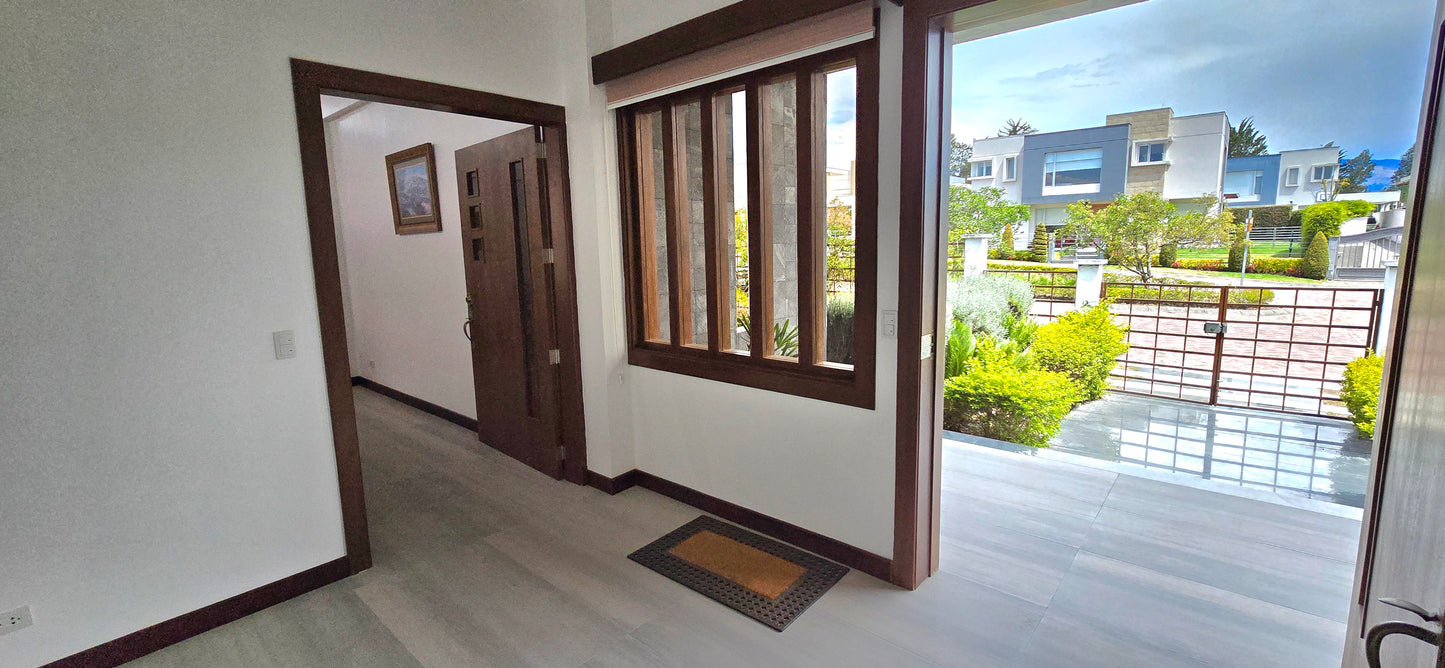 SE VENDE CASA DENTRO DE CONJUNTO EN PUEMBO