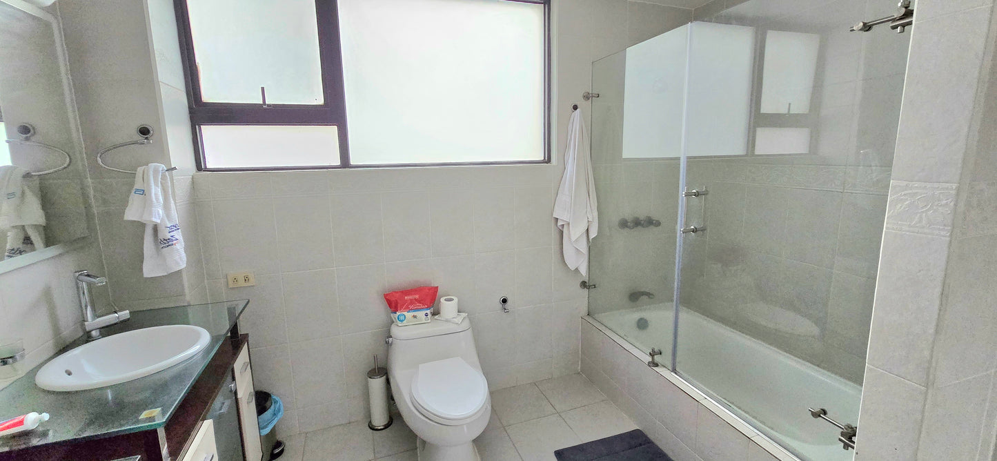 SE VENDE DEPARTAMENTO SECTOR QUITO TENIS