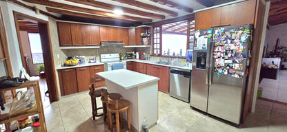 SE VENDE CASA SECTOR TUMBACO - LA MORITA.