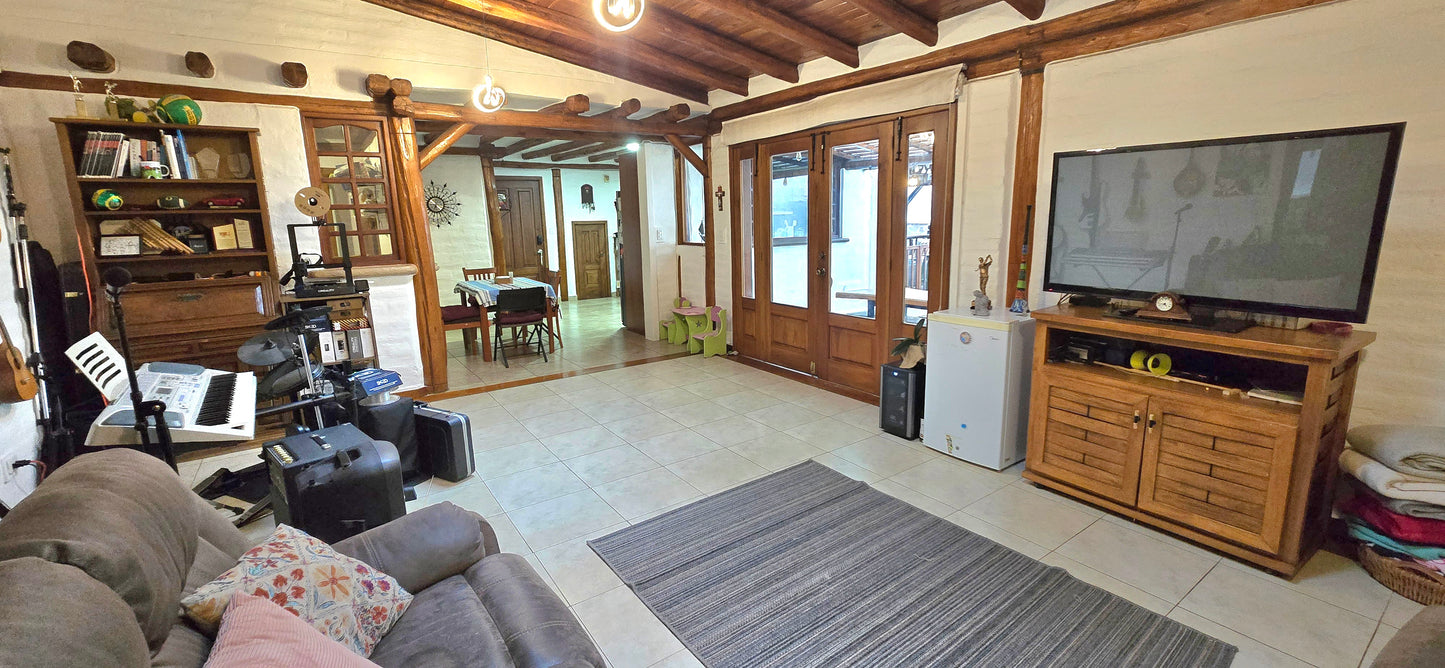 SE VENDE CASA SECTOR TUMBACO - LA MORITA.