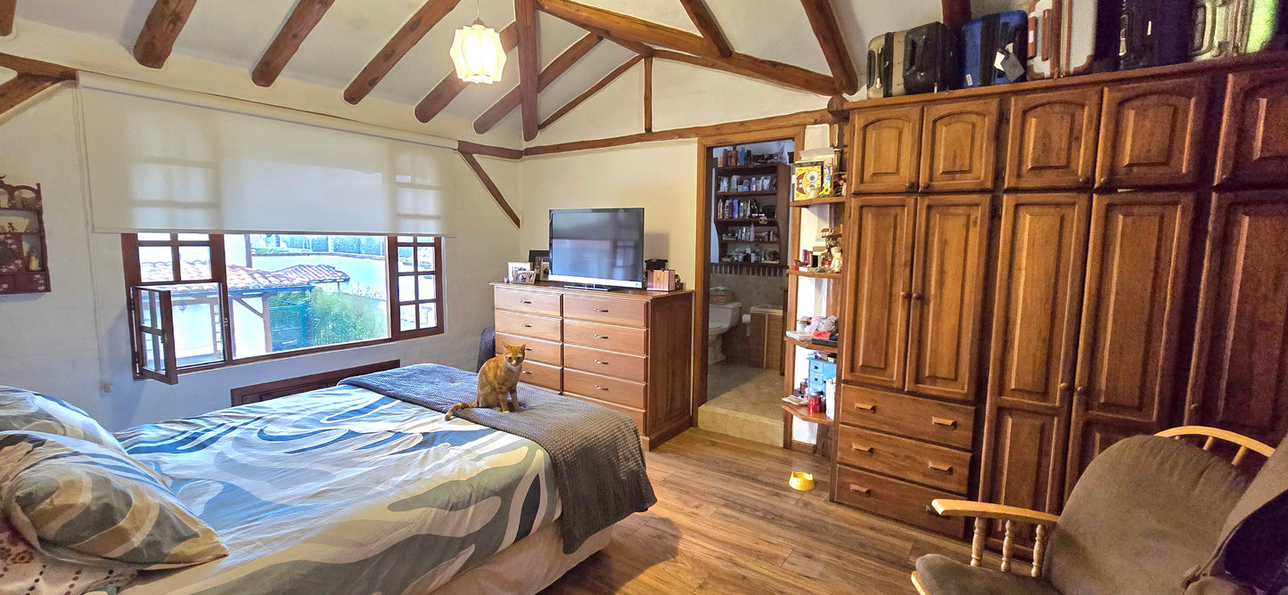 SE VENDE CASA SECTOR TUMBACO - LA MORITA.