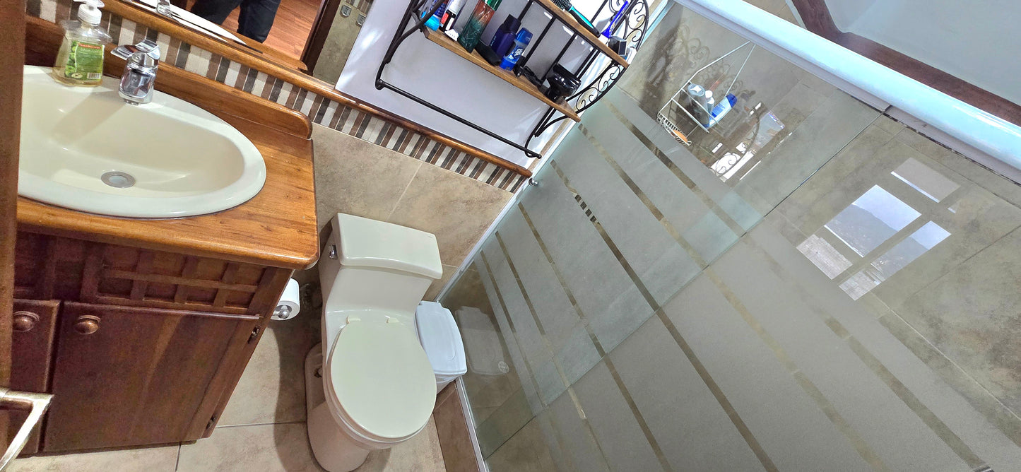 SE VENDE CASA SECTOR TUMBACO - LA MORITA.