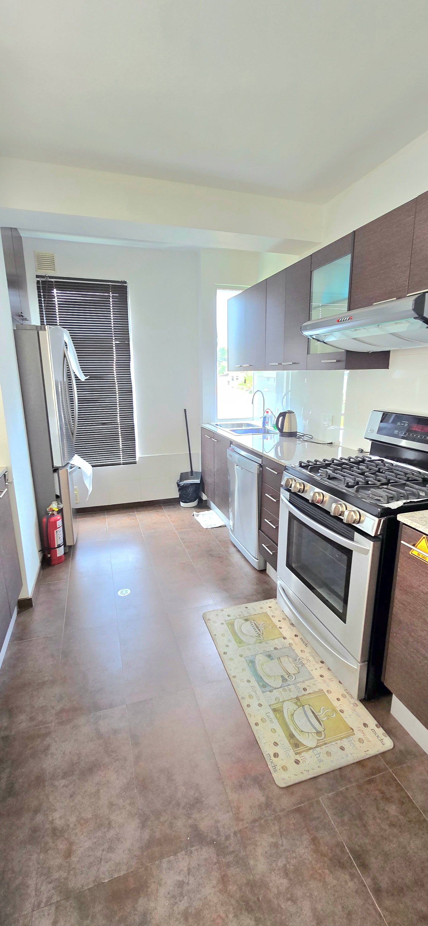 SE VENDE DEPARTAMENTO SECTOR LOMAS DE MONTESERRIN
