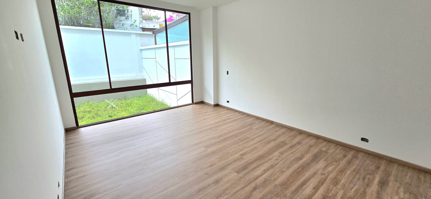 SE VENDE DEPARTAMENTO EN CUMBAYÁ