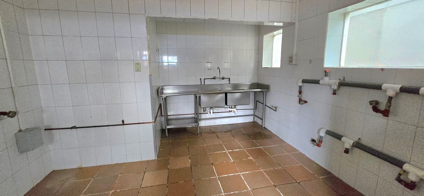 SE ARRIENDA CASA COMERCIAL SECTOR LA MARISCAL