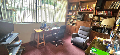 SE VENDE CASA SECTOR MIRAVALLE 2