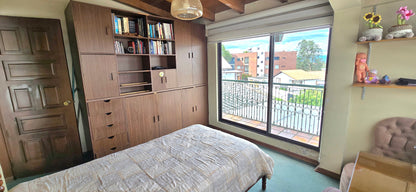 SE VENDE CASA SECTOR MIRAVALLE 2