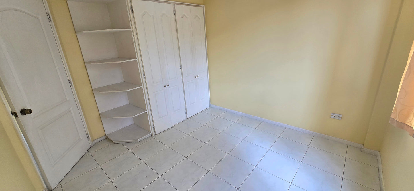 SE ARRIENDA CASA EN CUMBAYA