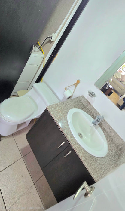 SE VENDE DEPARTAMENTO DÚPLEX SECTOR MONTESERRIN