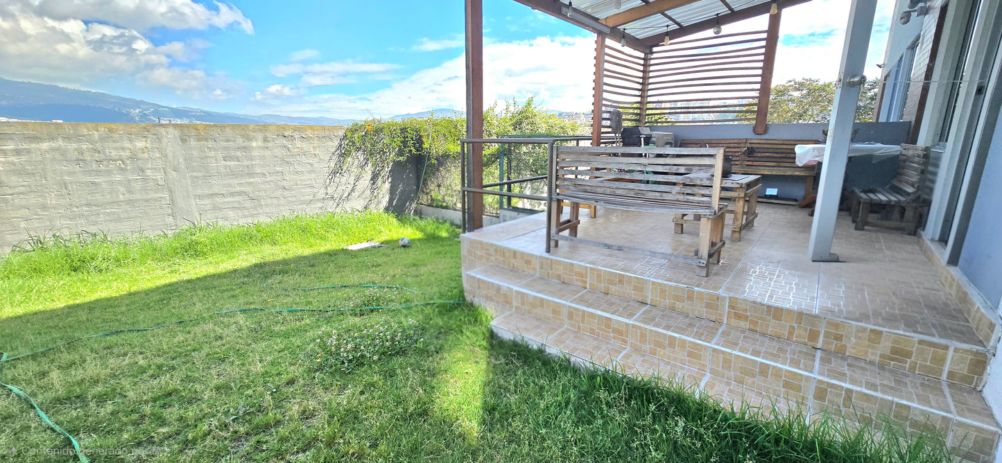 SE VENDE DEPARTAMENTO DÚPLEX SECTOR MONTESERRIN