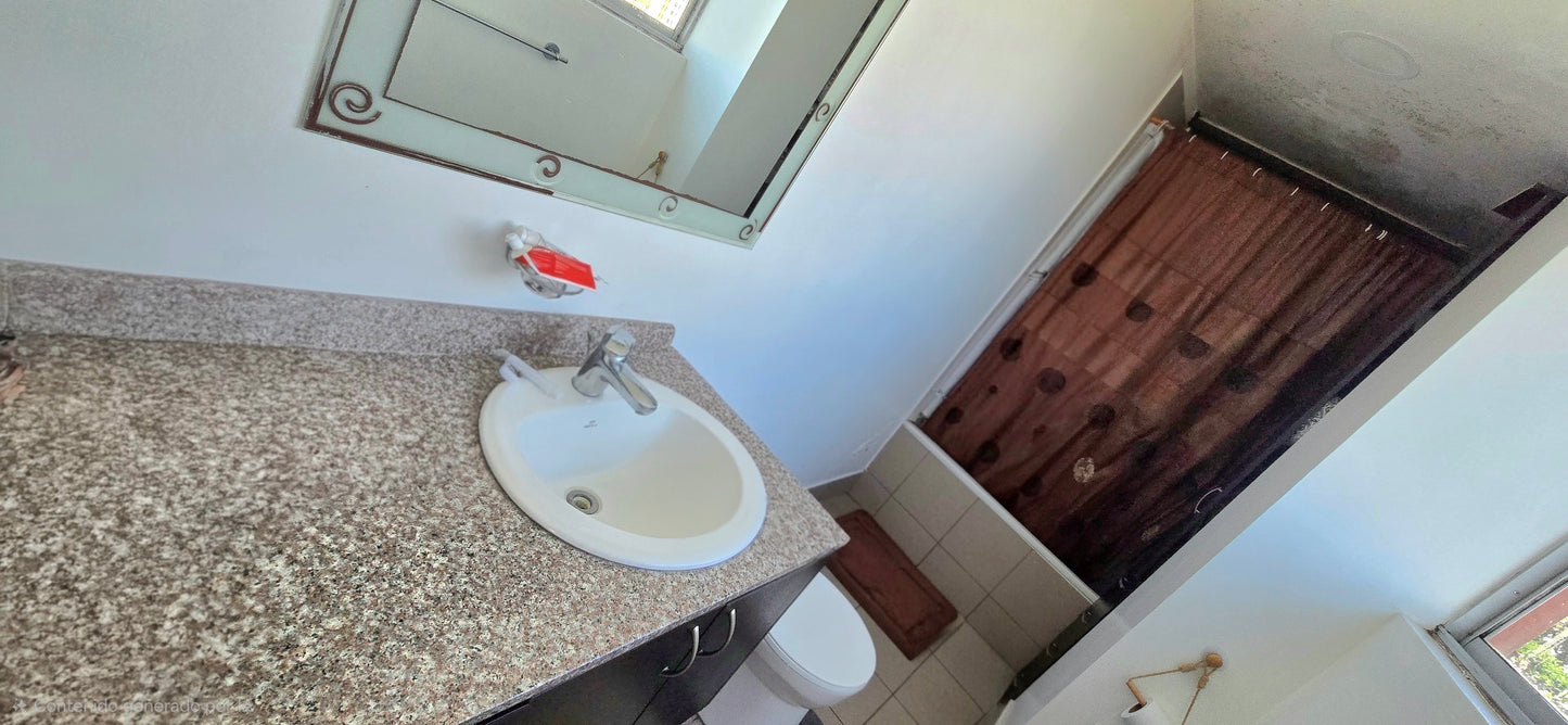 SE VENDE DEPARTAMENTO DÚPLEX SECTOR MONTESERRIN