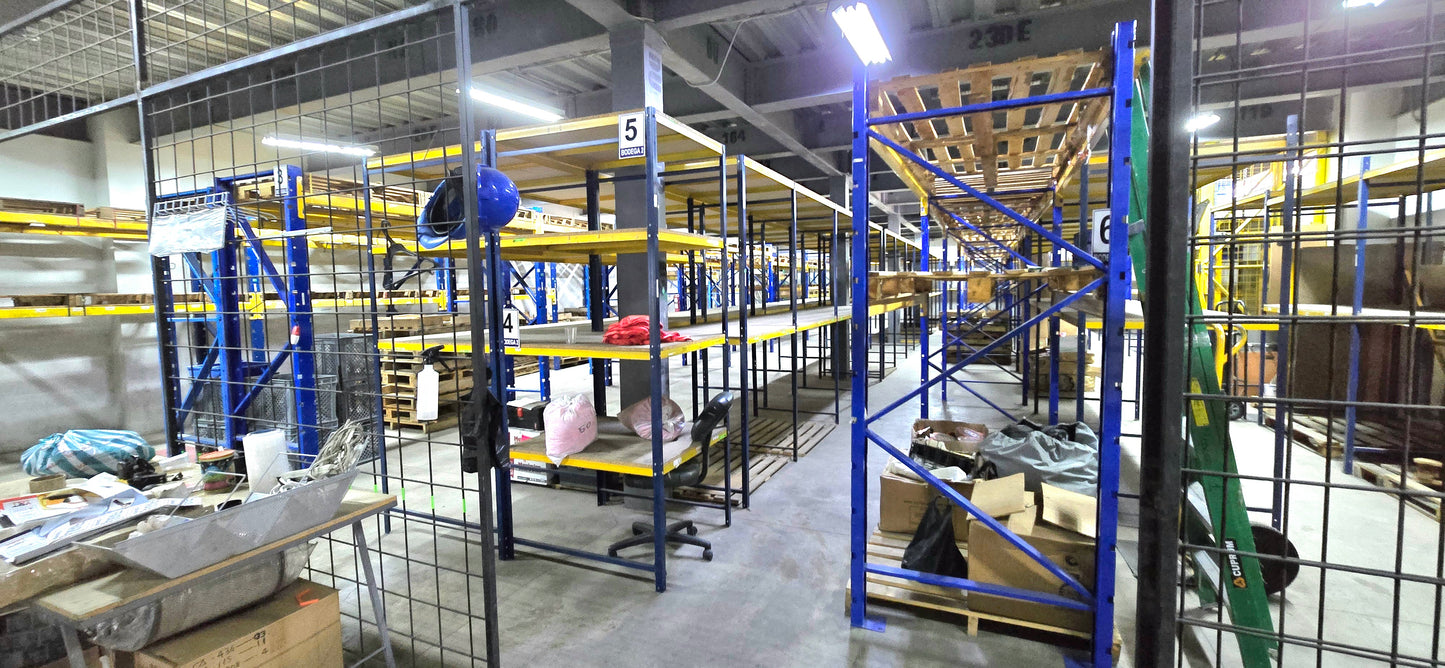 SE VENDE BODEGAS CON OFICINAS SECTOR EL CONDADO.