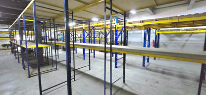 SE VENDE BODEGAS CON OFICINAS SECTOR EL CONDADO.