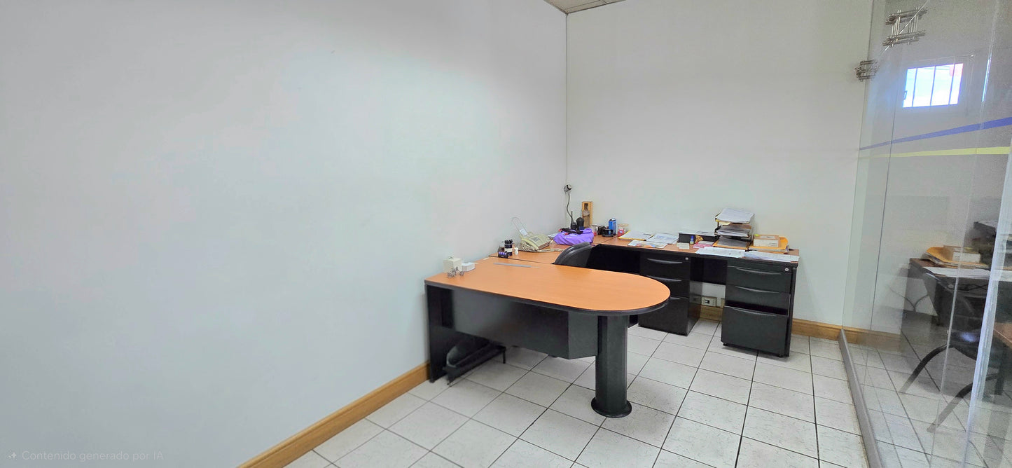 SE VENDE BODEGAS CON OFICINAS SECTOR EL CONDADO.