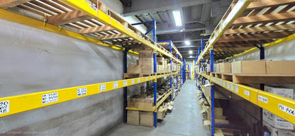 SE VENDE BODEGAS CON OFICINAS SECTOR EL CONDADO.