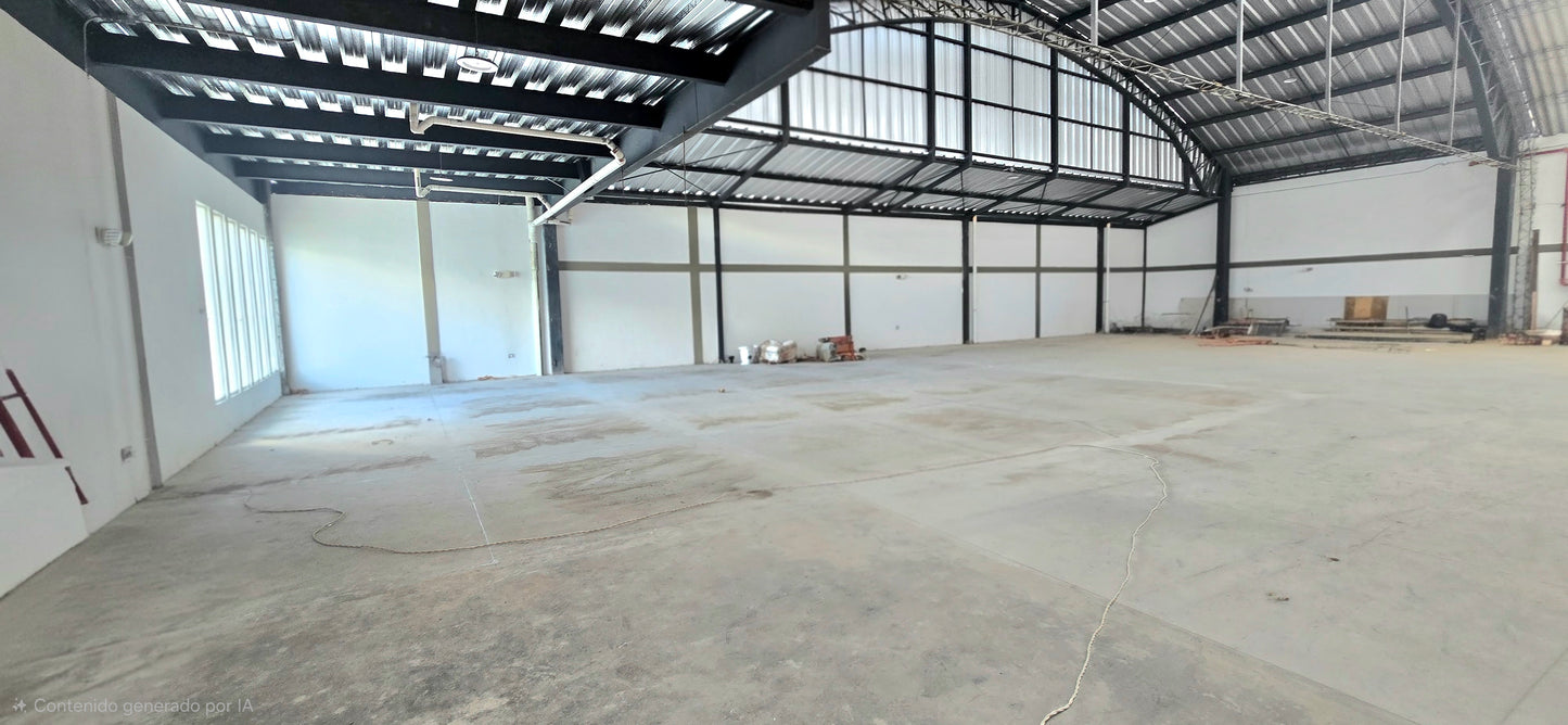 SE ARRIENDA GALPÓN O BODEGA SECTOR CARCELEN INDUSTRIAL,  PANAMERICANA NORTE