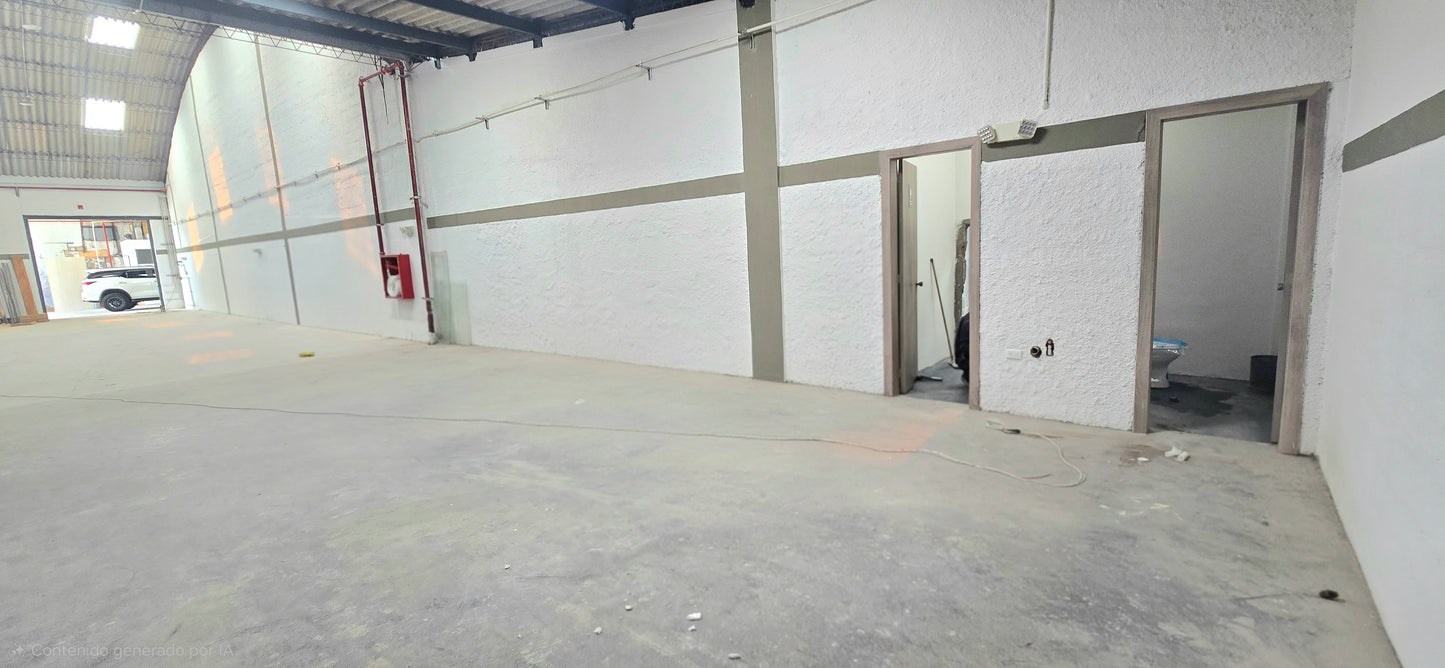 SE ARRIENDA GALPÓN O BODEGA SECTOR CARCELEN INDUSTRIAL,  PANAMERICANA NORTE