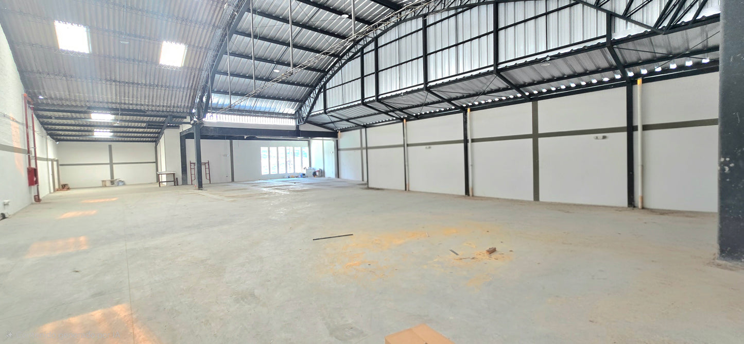 SE ARRIENDA GALPÓN O BODEGA SECTOR CARCELEN INDUSTRIAL,  PANAMERICANA NORTE
