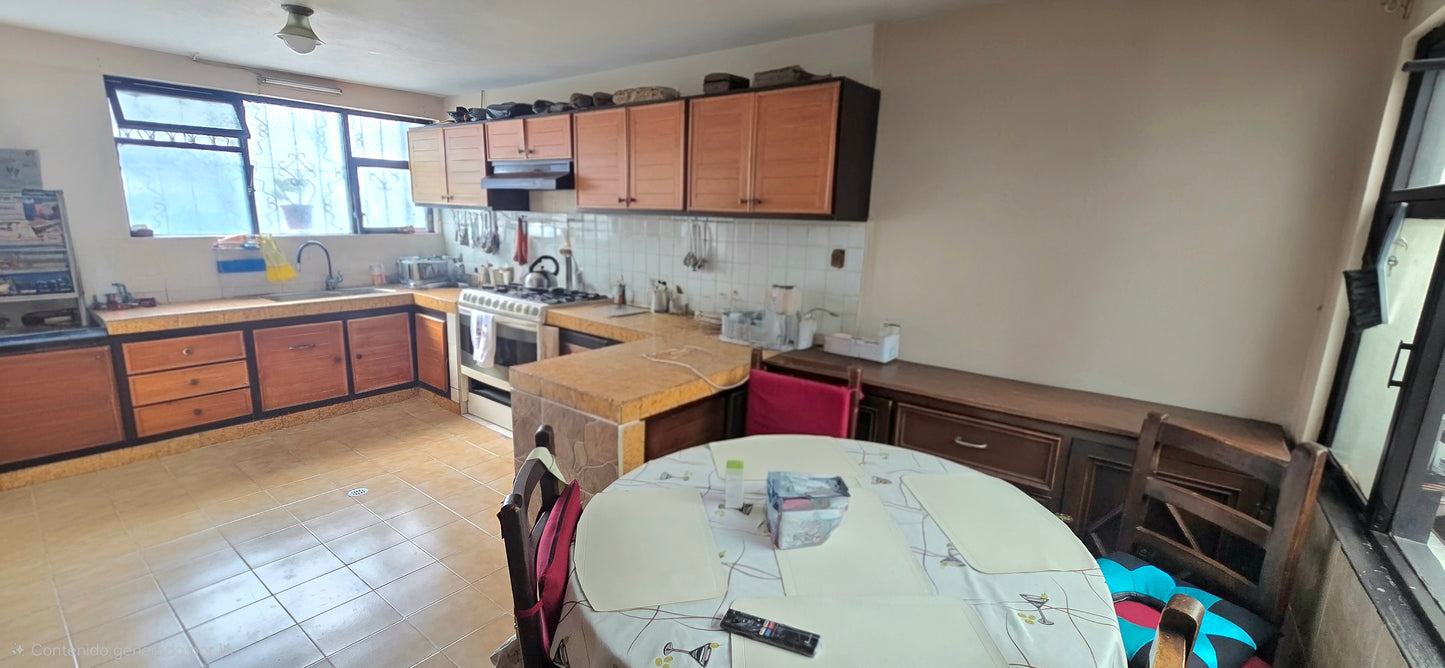 SE VENDE CASA SECTOR LA KENNEDY