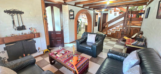 SE VENDE CASA EN CALDERÓN