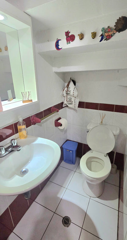 SE VENDE CASA EN CALDERÓN