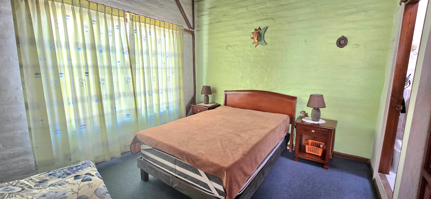 SE VENDE CASA EN CALDERÓN