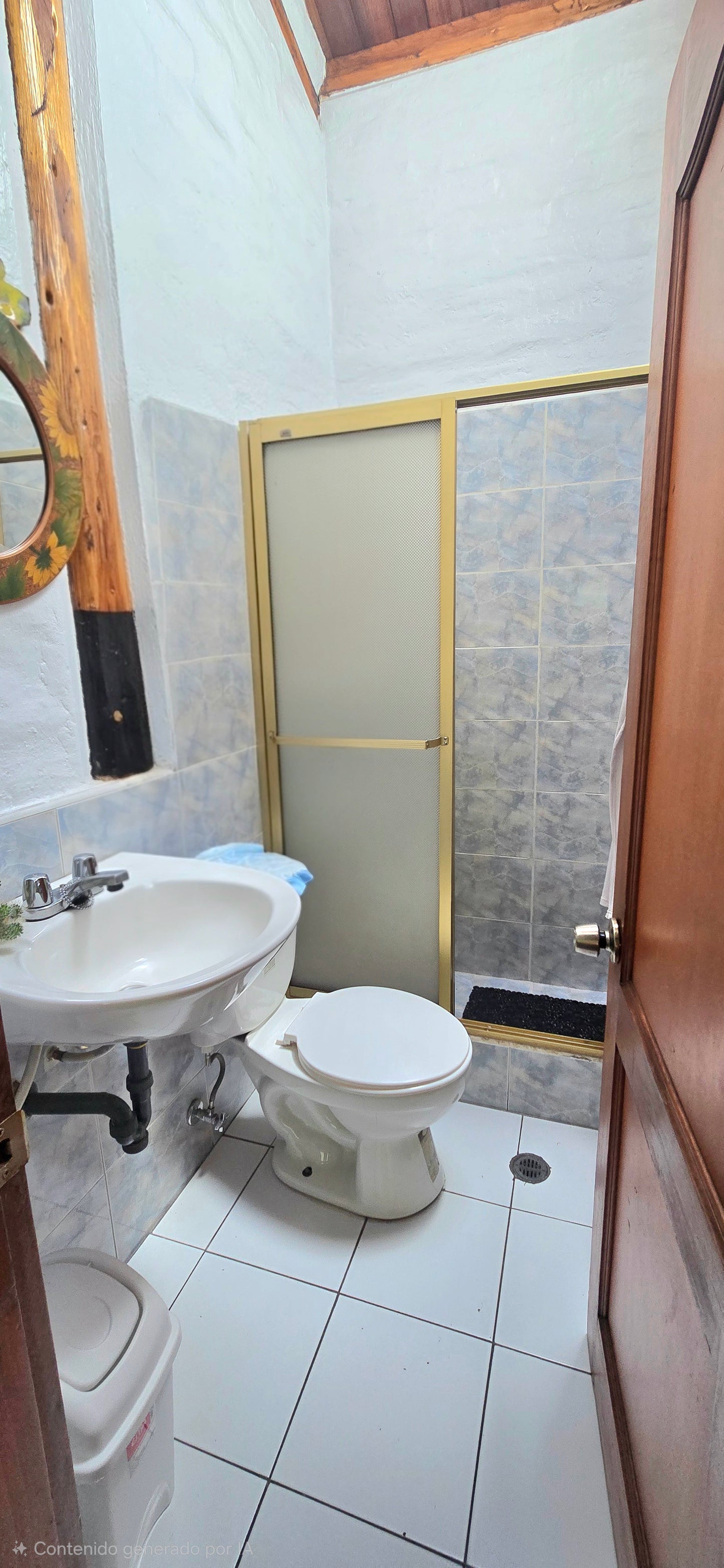 SE VENDE CASA EN CALDERÓN