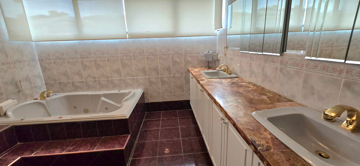 SE VENDE O SE ARRIENDA CASA DENTRO DE URBANIZACIÓN SECTOR MONTESERRIN
