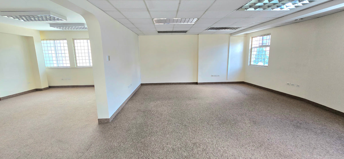SE VENDE O SE ARRIENDA CASA COMERCIAL SECTOR CALLE SAN IGNACIO Y AV. LA CORUÑA