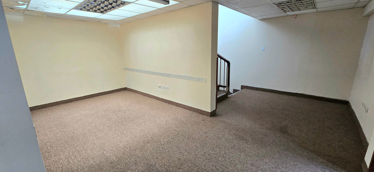 SE VENDE O SE ARRIENDA CASA COMERCIAL SECTOR CALLE SAN IGNACIO Y AV. LA CORUÑA