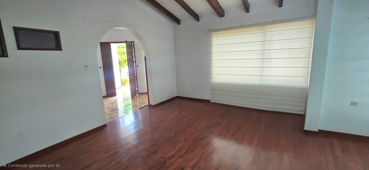 SE ARRIENDA CASA SECTOR MONTESERRIN, DENTRO DE LA URBANIZACION CAMPO ALEGRE