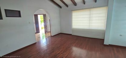 SE ARRIENDA CASA SECTOR MONTESERRIN, DENTRO DE LA URBANIZACION CAMPO ALEGRE
