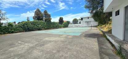 SE ARRIENDA CASA SECTOR MONTESERRIN, DENTRO DE LA URBANIZACION CAMPO ALEGRE