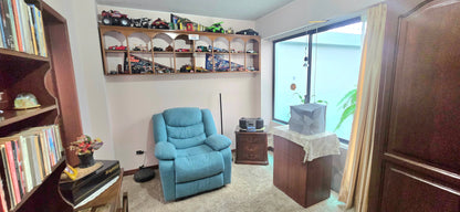 SE VENDE DEPARTAMENTO SECTOR MONTESERRIN.