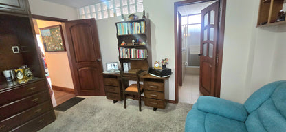 SE VENDE DEPARTAMENTO SECTOR MONTESERRIN.