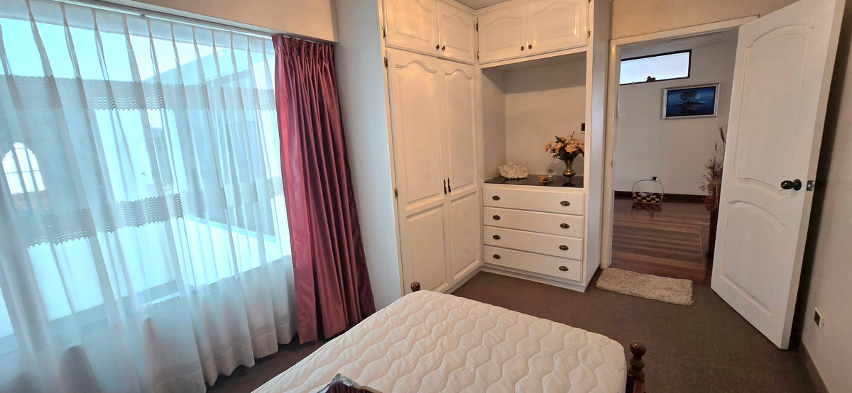 SE VENDE DEPARTAMENTO SECTOR MONTESERRIN.