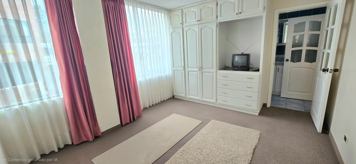 SE VENDE DEPARTAMENTO SECTOR MONTESERRIN.