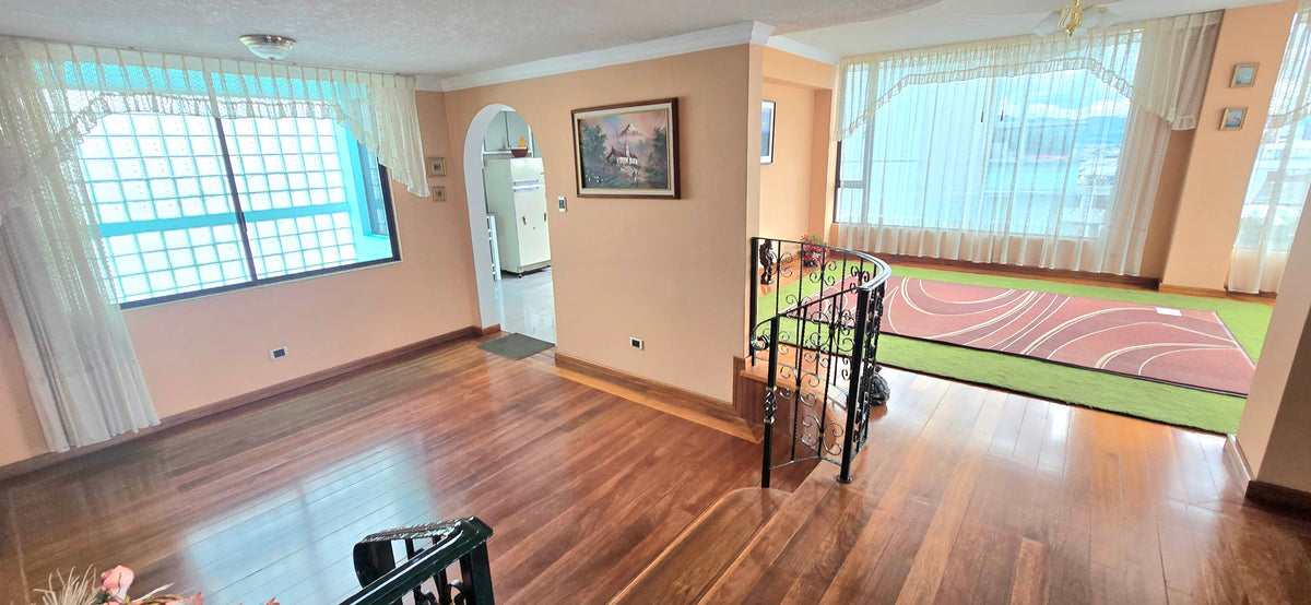 SE VENDE DEPARTAMENTO SECTOR MONTESERRIN.