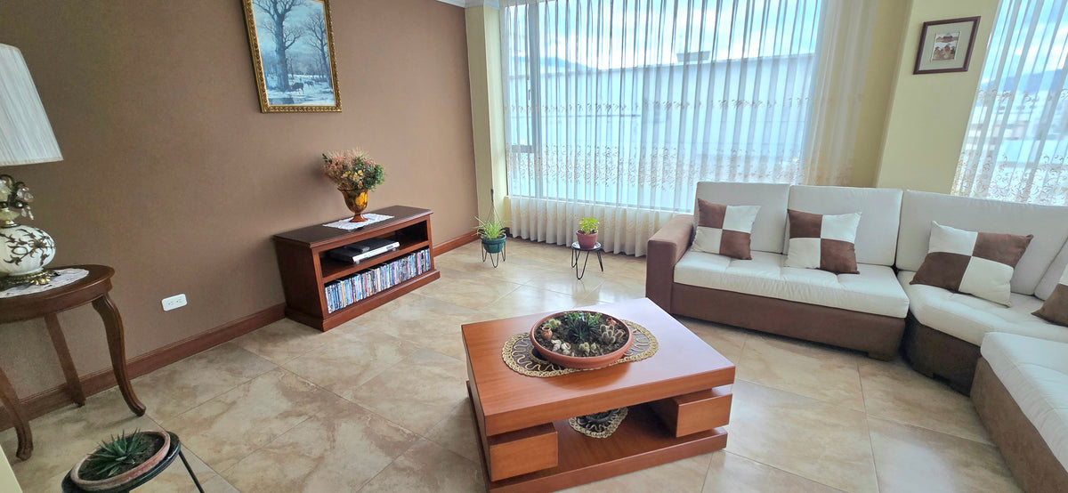 SE VENDE EDIFICIO SECTOR MONTESERRIN.
