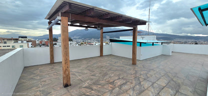 SE VENDE DEPARTAMENTO SECTOR MONTESERRIN.