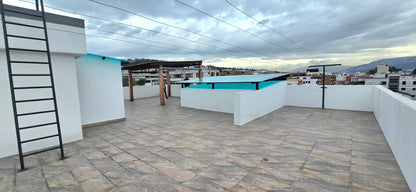 SE VENDE DEPARTAMENTO SECTOR MONTESERRIN.