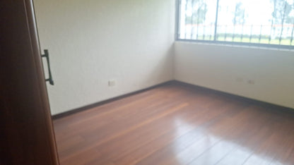 SE ARRIENDA DEPARTAMENTO EN MONTESERRIN - DENTRO DE LA URBANIZACION CAMPO ALEGRE.