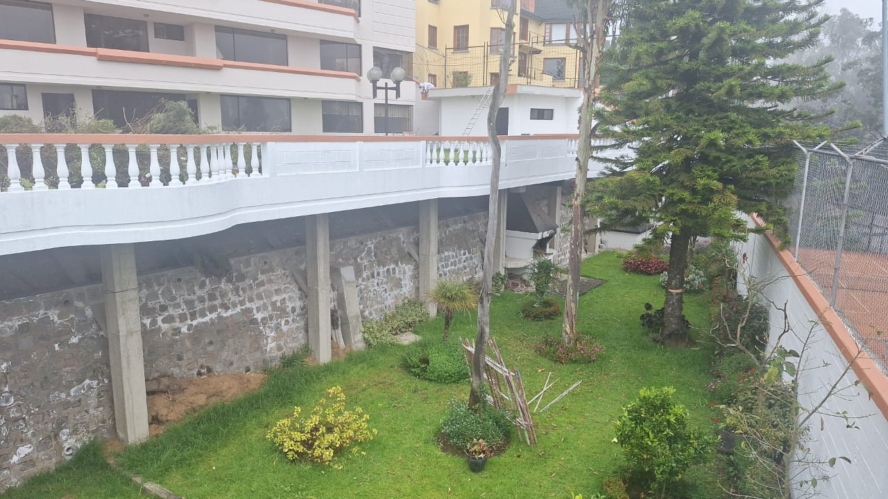 SE ARRIENDA DEPARTAMENTO EN MONTESERRIN - DENTRO DE LA URBANIZACION CAMPO ALEGRE.
