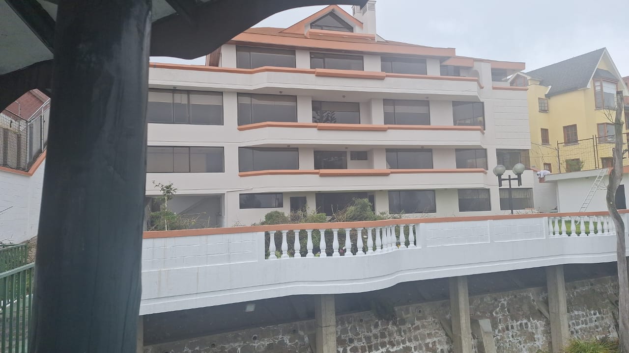 SE ARRIENDA DEPARTAMENTO EN MONTESERRIN - DENTRO DE LA URBANIZACION CAMPO ALEGRE.