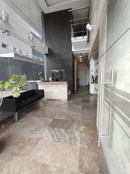 SE VENDE OFICINA SECTOR PLAZA ARGENTINA