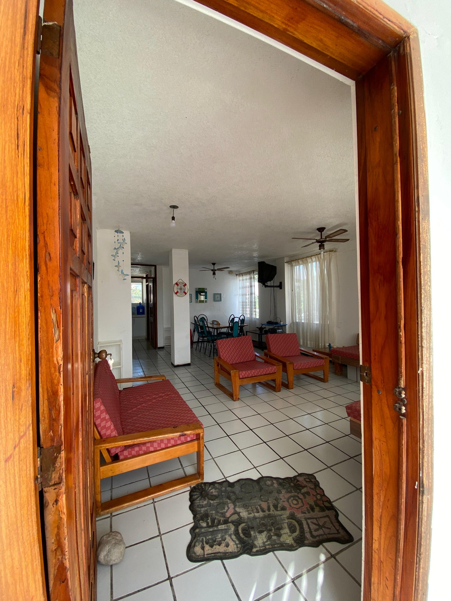 SE VENDE DEPARTAMENTO AMOBLADO EN TONSUPA PROVINCIA DE ESMERALDAS.