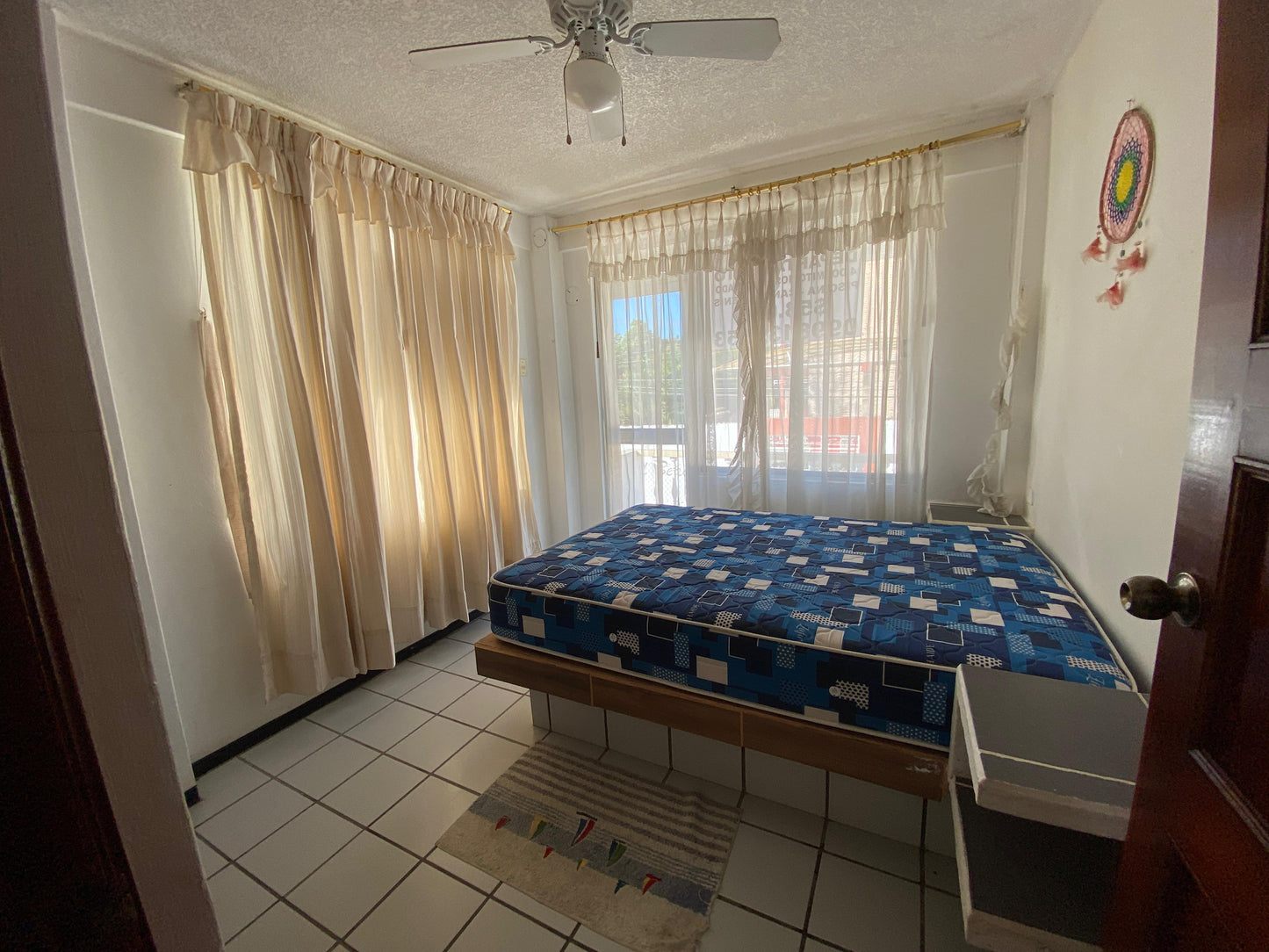SE VENDE DEPARTAMENTO AMOBLADO EN TONSUPA PROVINCIA DE ESMERALDAS.