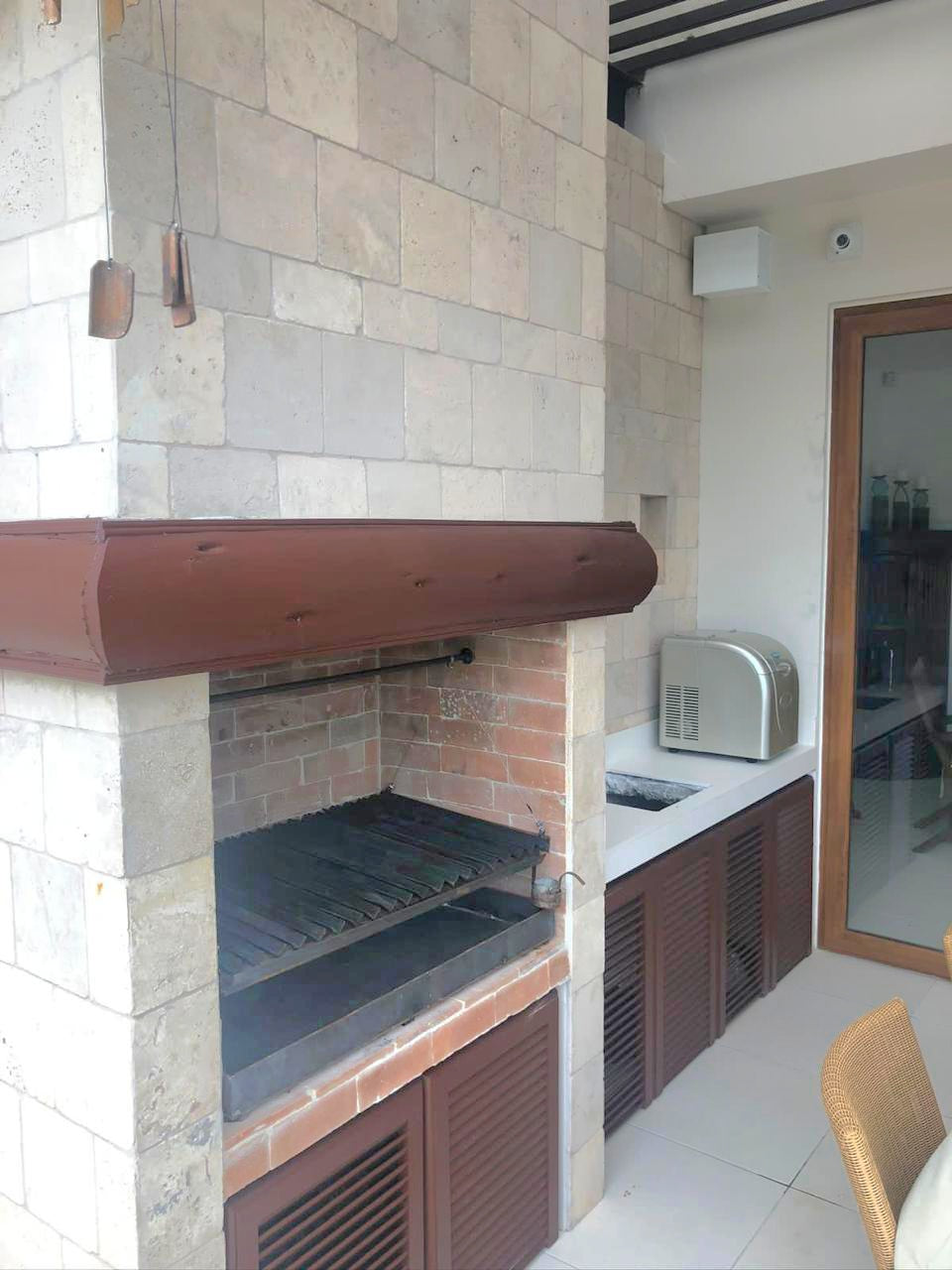 SE VENDE CASA EN LA PROVINCIA DE MANABI, A 9 KM DE PEDERNALES
